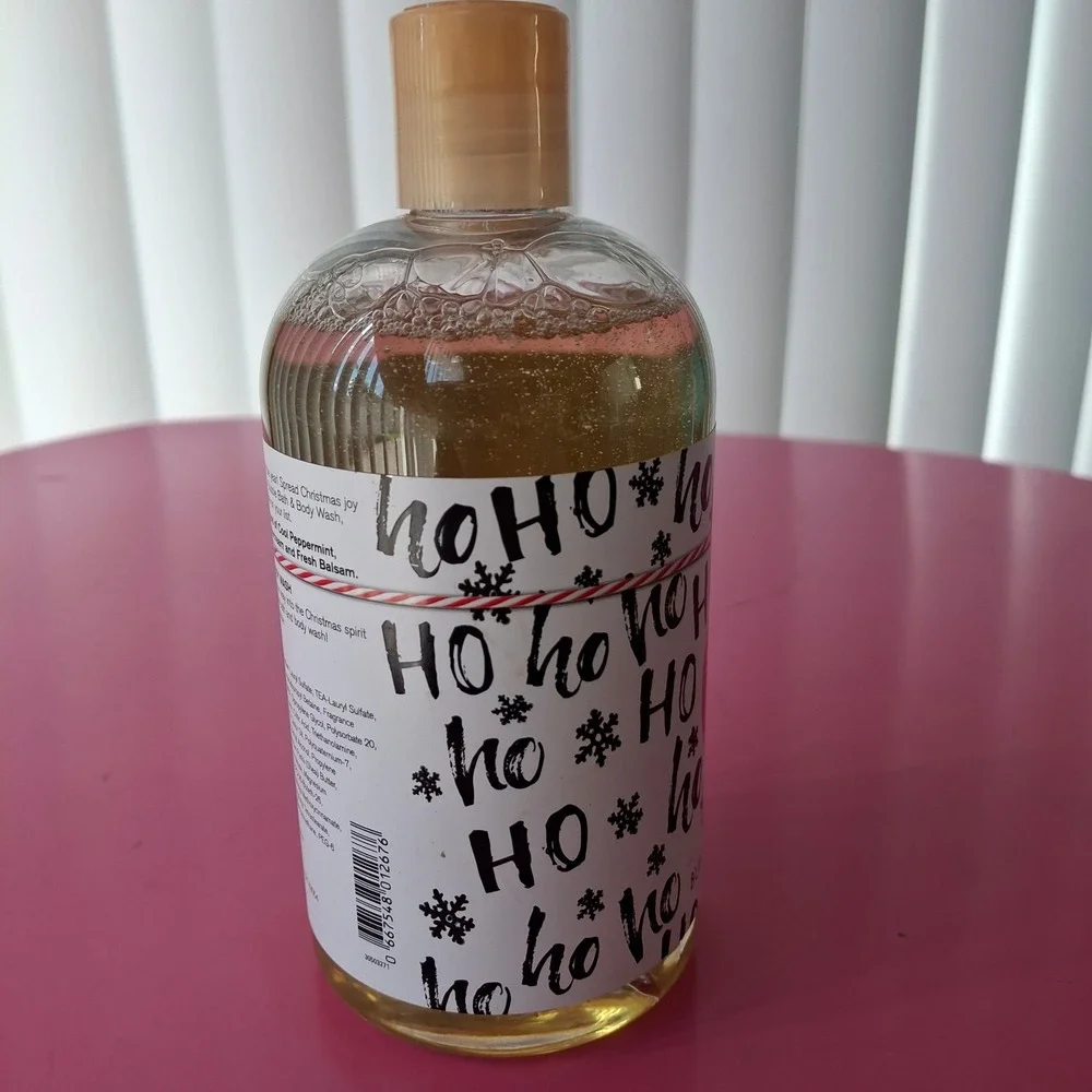 Bath & Body Works TWISTED PEPPERMINT 2-in-1 Bubble Bath & Body Wash 16 fl oz